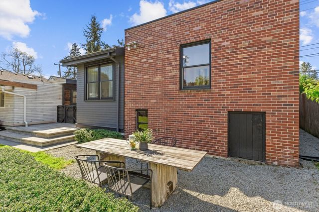 4010 NE 95th Street, Seattle, WA 98115