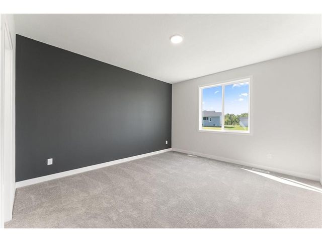 1566 Applegate Road, New Richmond, WI 54017