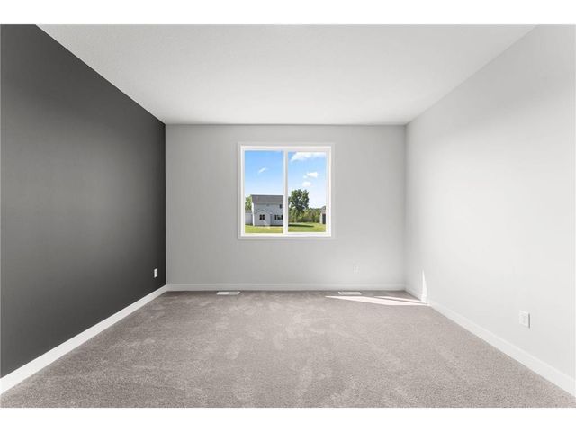 1566 Applegate Road, New Richmond, WI 54017