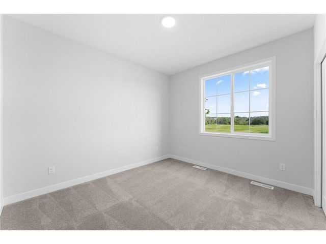 1566 Applegate Road, New Richmond, WI 54017
