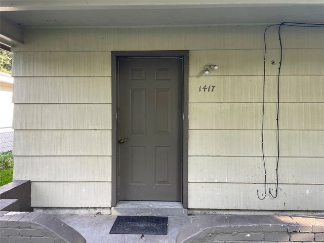 1417 W Talmadge Street, Alvin, TX 77511