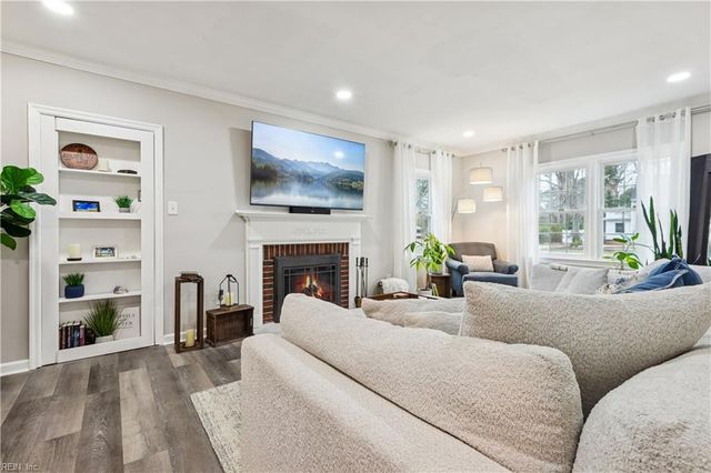 112 Botetourt RD, Newport News, VA 23601