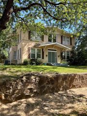 502 S Bois D'arc Ave, Tyler, TX 75702