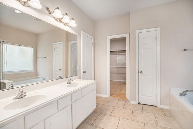 2517 Flycatcher Cove Drive, League City, TX 77573