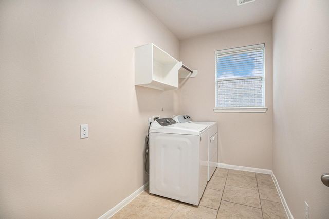 2517 Flycatcher Cove Drive, League City, TX 77573