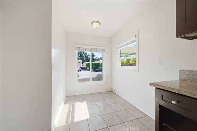 2115 S Redondo Boulevard, Los Angeles, CA 90016