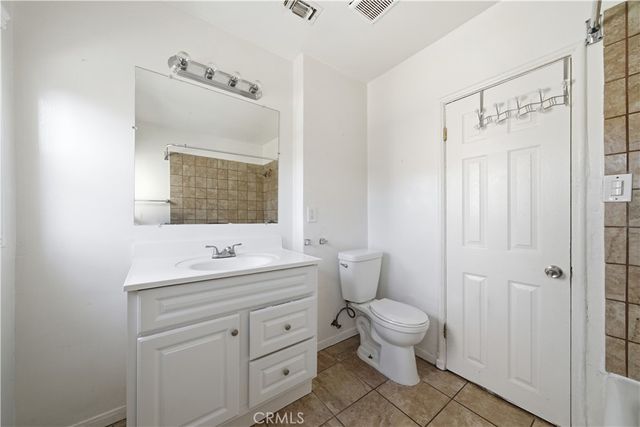 2115 S Redondo Boulevard, Los Angeles, CA 90016