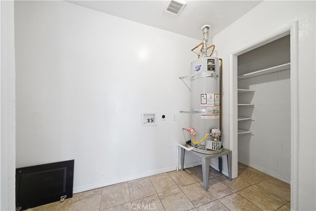 2115 S Redondo Boulevard, Los Angeles, CA 90016