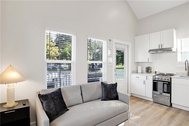 553 Congress Street, Mobile, AL 36603