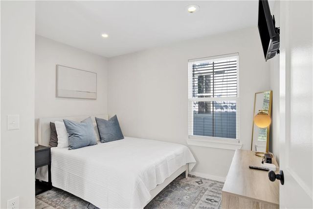 553 Congress Street, Mobile, AL 36603