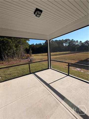 247 Crosstown Avenue, Richmond Hill, GA 31324