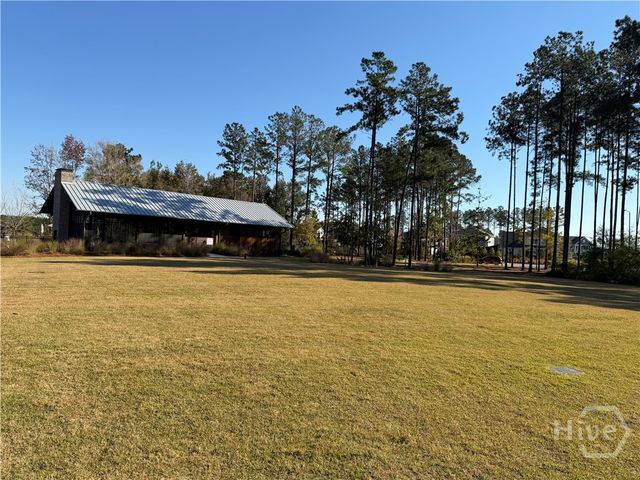 247 Crosstown Avenue, Richmond Hill, GA 31324