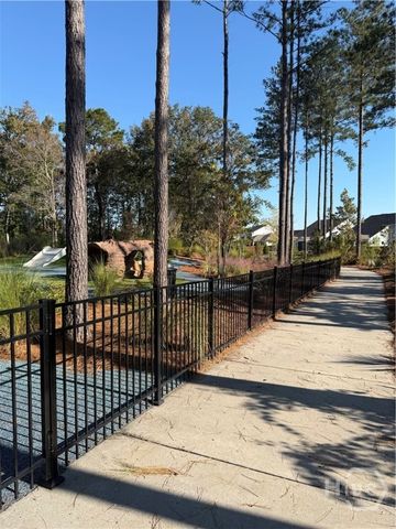 247 Crosstown Avenue, Richmond Hill, GA 31324