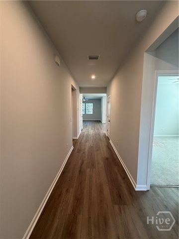 247 Crosstown Avenue, Richmond Hill, GA 31324