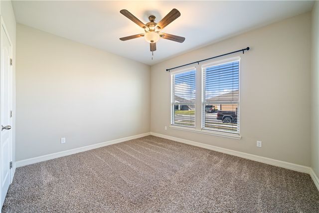 103 Foxtail Palm Dr, Portland, TX 78374