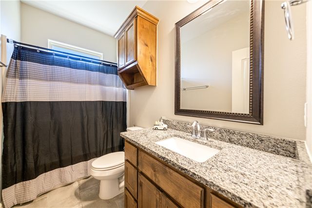 103 Foxtail Palm Dr, Portland, TX 78374