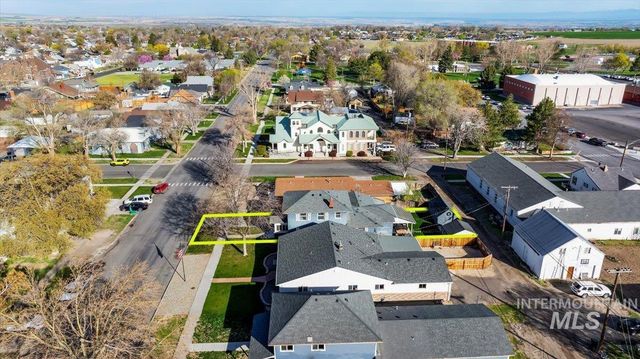 124 8th Avenue North, Buhl, ID 83316