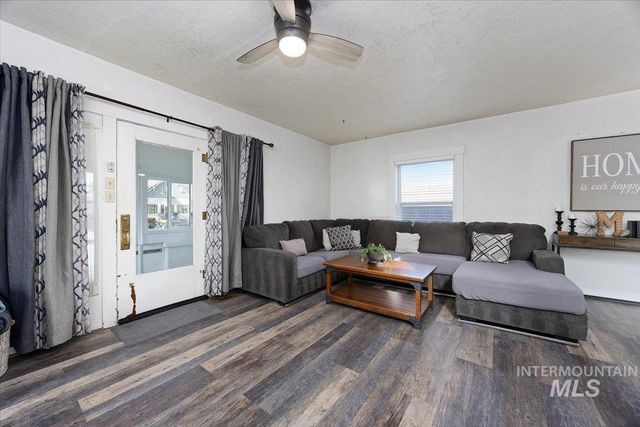 124 8th Avenue North, Buhl, ID 83316