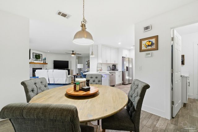 5562 Ponte Verde Ct, Pensacola, FL 32507