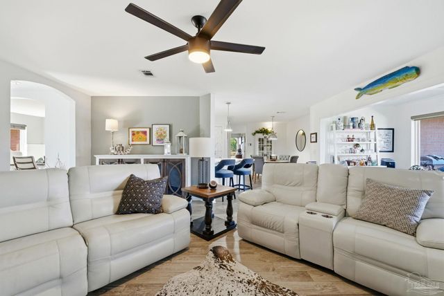 5562 Ponte Verde Ct, Pensacola, FL 32507