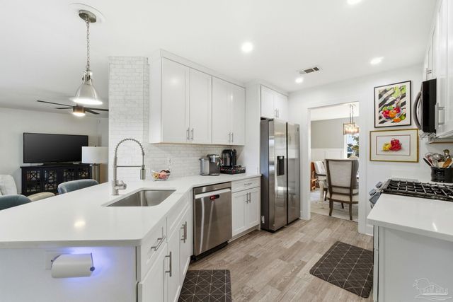 5562 Ponte Verde Ct, Pensacola, FL 32507