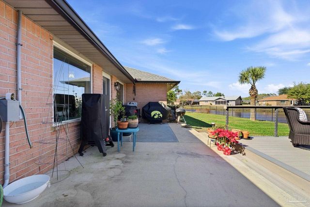 5562 Ponte Verde Ct, Pensacola, FL 32507