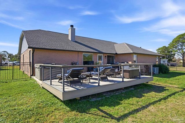 5562 Ponte Verde Ct, Pensacola, FL 32507