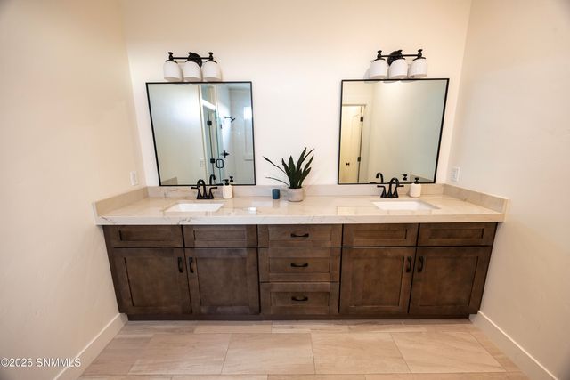 4021 Boardwalk Road, Las Cruces, NM 88012