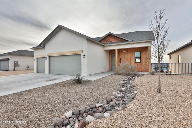 4021 Boardwalk Road, Las Cruces, NM 88012