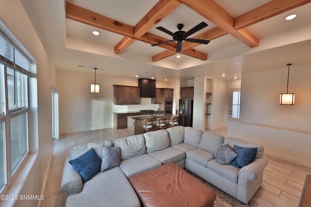 4021 Boardwalk Road, Las Cruces, NM 88012