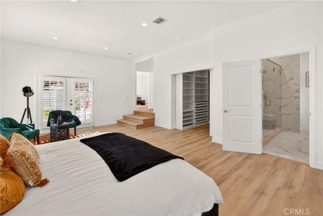 11814 Hesby Street, Valley Village, CA 91606