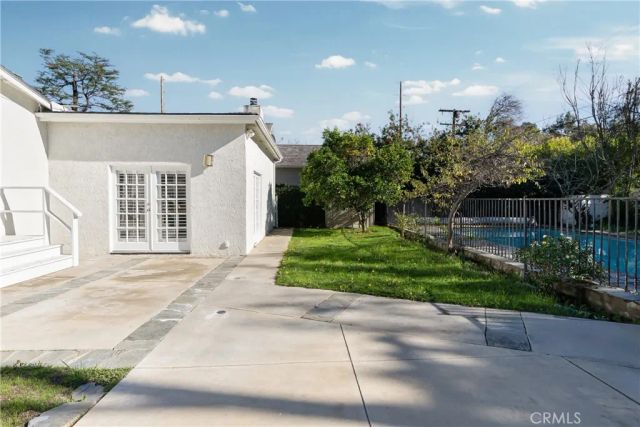 11814 Hesby Street, Valley Village, CA 91606
