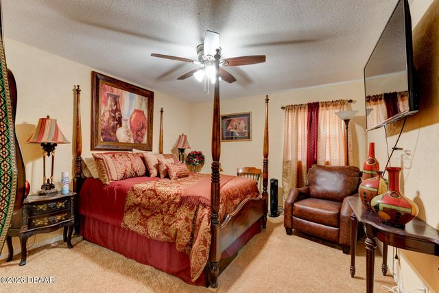 907 Oak Street, Daytona Beach, FL 32114