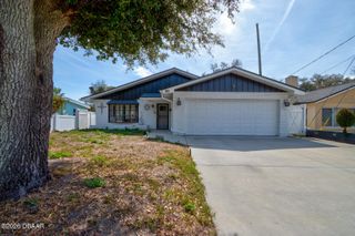 907 Oak Street, Daytona Beach, FL 32114