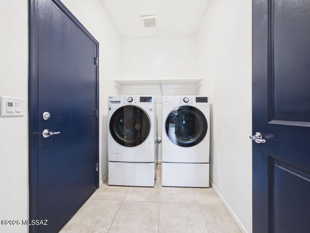 8015 N Scholes Avenue, Tucson, AZ 85741