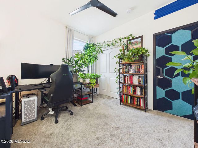 8015 N Scholes Avenue, Tucson, AZ 85741