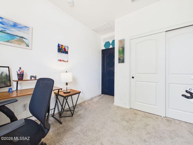 8015 N Scholes Avenue, Tucson, AZ 85741