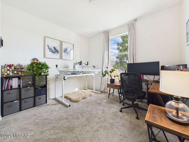 8015 N Scholes Avenue, Tucson, AZ 85741