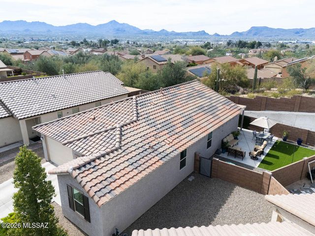 8015 N Scholes Avenue, Tucson, AZ 85741