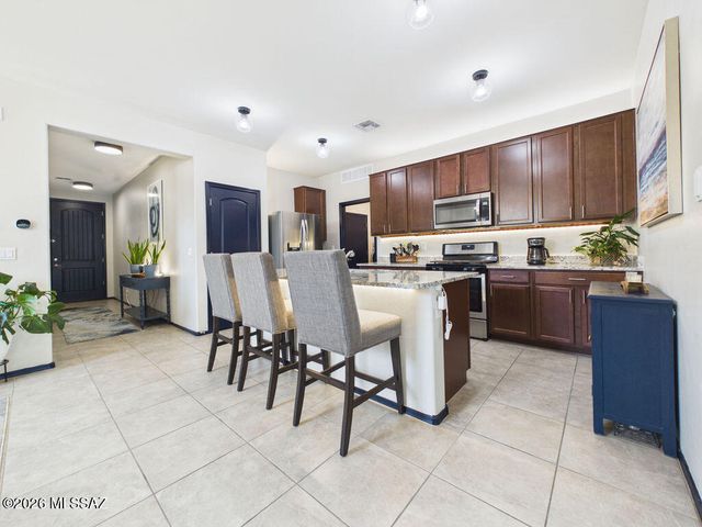 8015 N Scholes Avenue, Tucson, AZ 85741