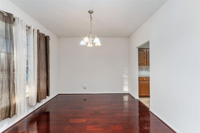 1520 Allison Street, Alvin, TX 77511