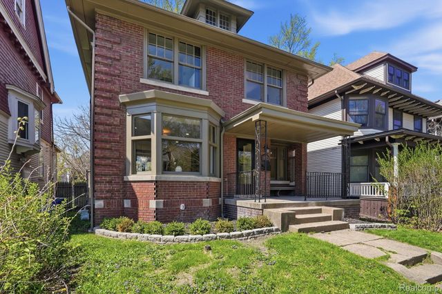 1807 Seyburn Street, Detroit, MI 48214