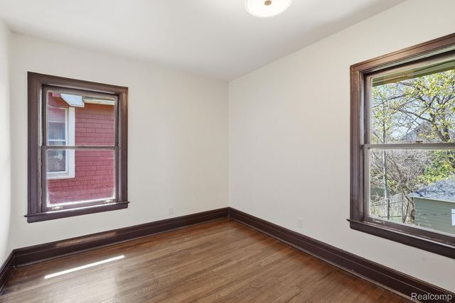 1807 Seyburn Street, Detroit, MI 48214