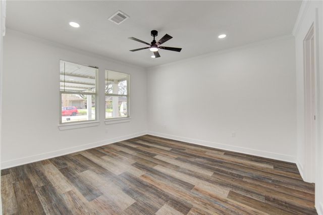 6027 Kenilwood Drive, Houston, TX 77033