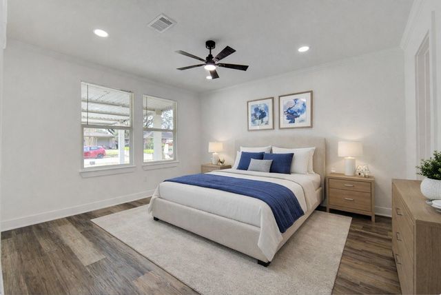 6027 Kenilwood Drive, Houston, TX 77033