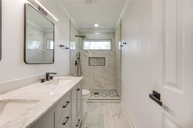 6027 Kenilwood Drive, Houston, TX 77033