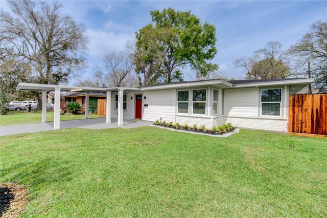 6027 Kenilwood Drive, Houston, TX 77033