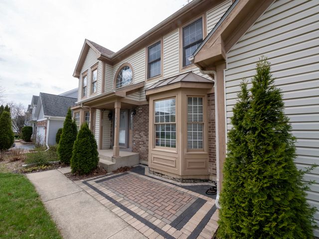 1060 Elma Avenue, Elgin, IL 60120