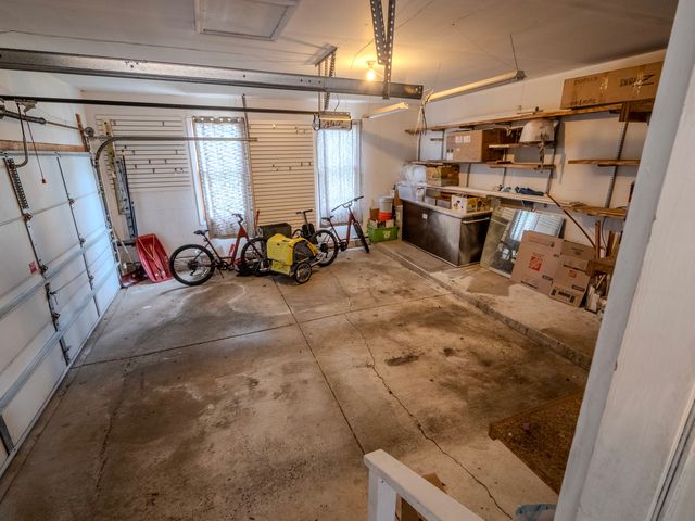 1060 Elma Avenue, Elgin, IL 60120
