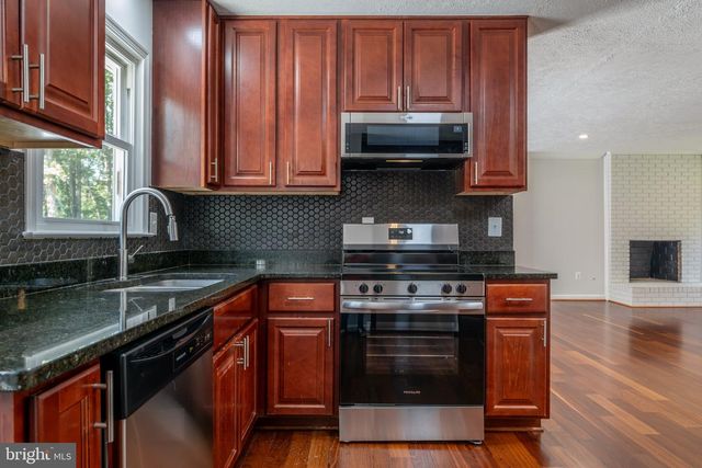 7 CARTER LN, Stafford, VA 22556